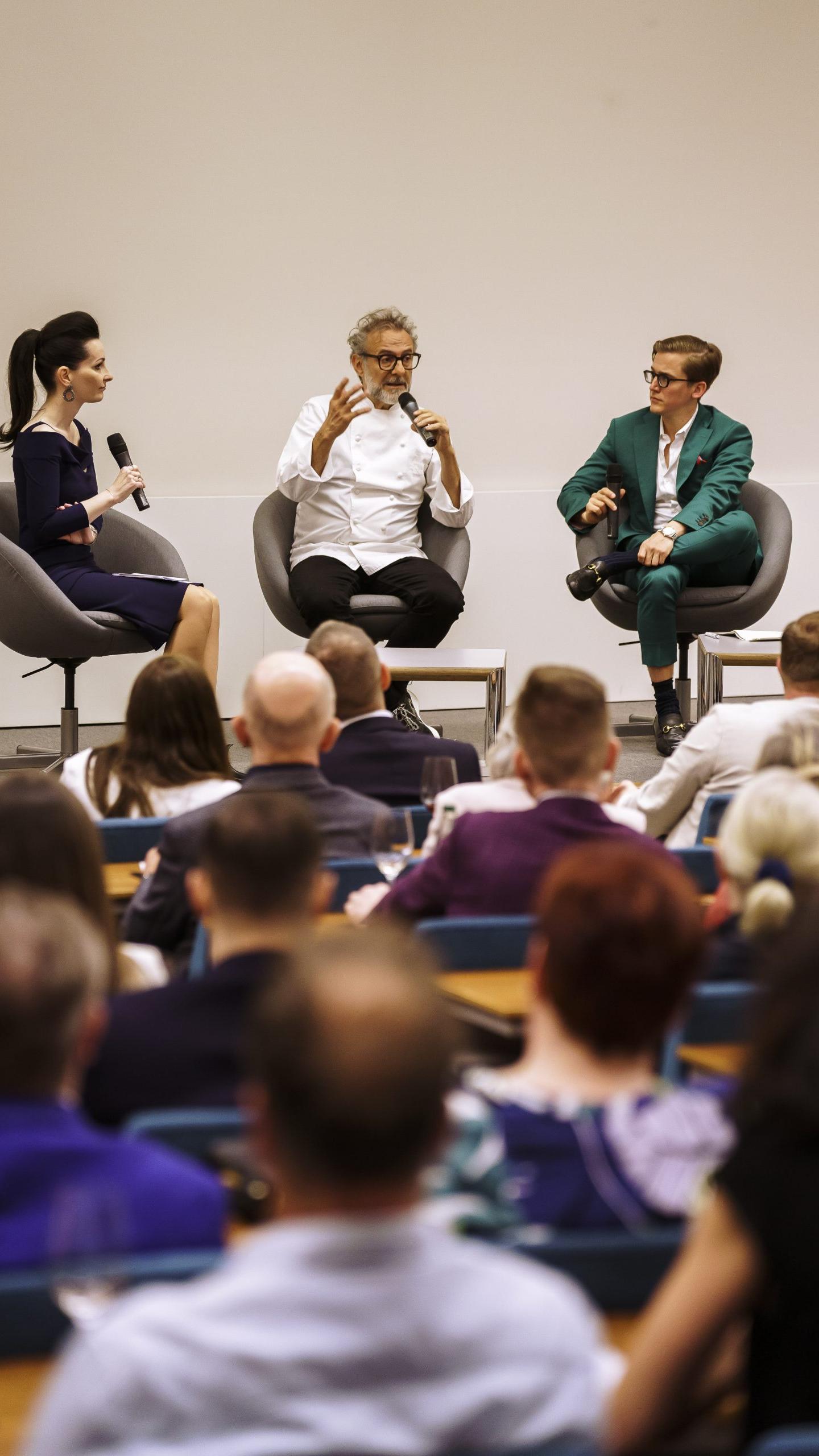 Content Creation & Internationale Bloggerrelations & Influencer – Ein weltumspannendes Netzwerk zu den besten Köch:innen, Gastronom:innen, Winzer:innen und Produzent:innen.